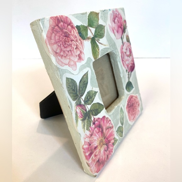 Vintage Floral Picture Frame 5 1/2” x 6” - Picture 7 of 11